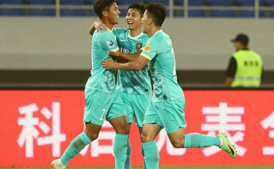Cựu hậu vệ Tottenham ra tranh cử FIFA: Tấm vé chưa ai dám cầm