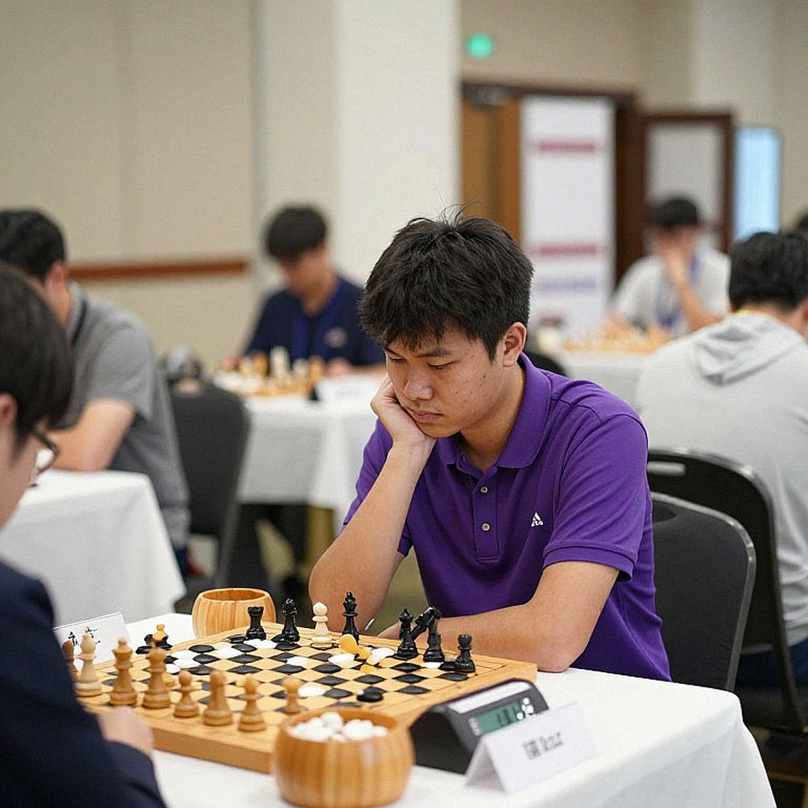 Lời khen từ Magnus Carlsen dành cho Praggnanandhaa: 'Tôi là người hâm mộ'