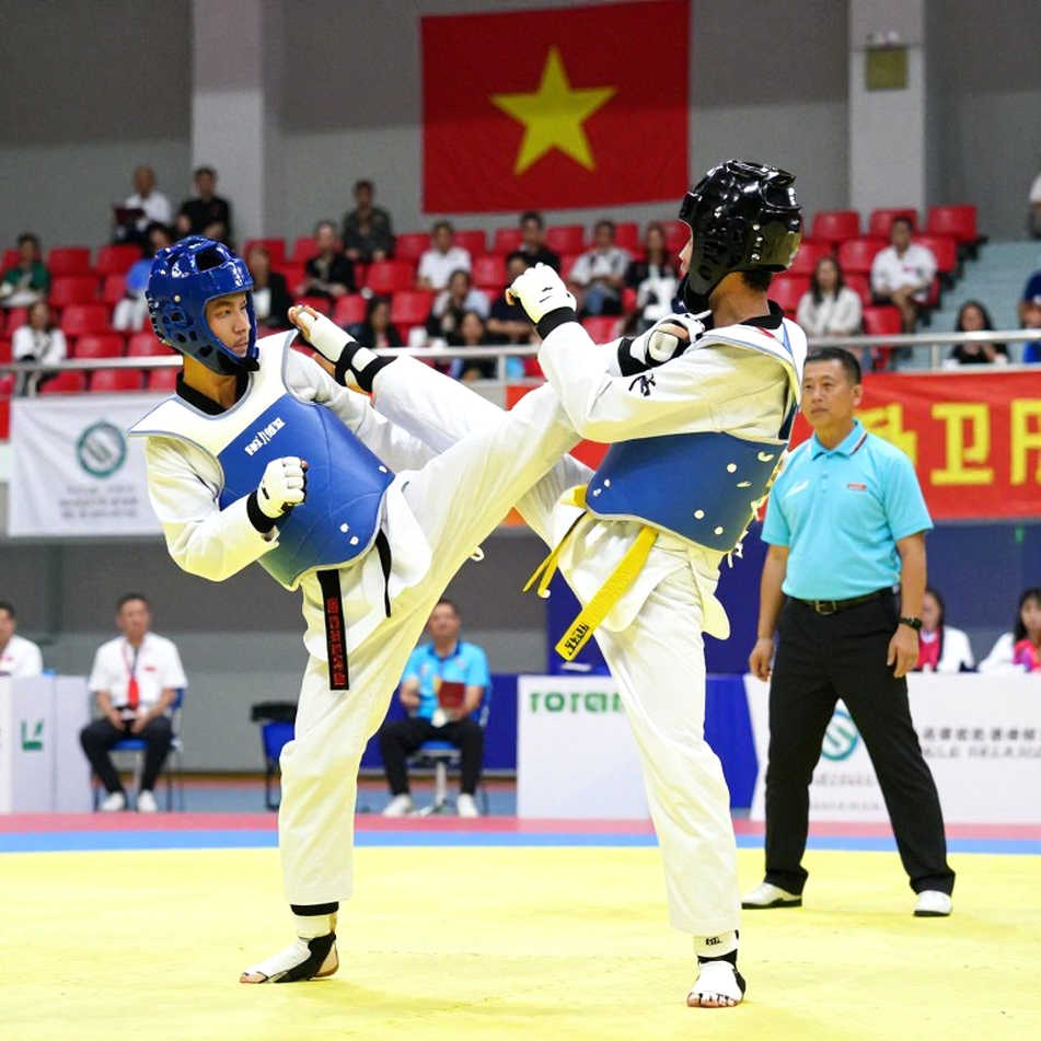 Dòng tiền chuyển nhượng esports Việt Nam: Hợp đồng, điều khoản giải phóng và lỗ hổng nằm sau bảng tỷ số