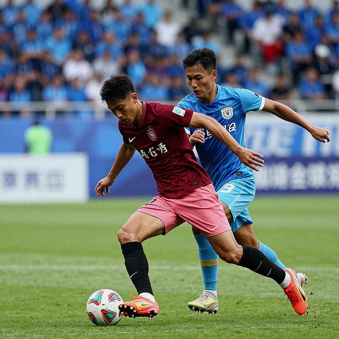 Oil slides to 12-day low and the mistaken 'football' label: A data lesson for Vietnamese sports Oil slides to 12-day low and the mistaken 'football' label: A data lesson for Vietnamese sports