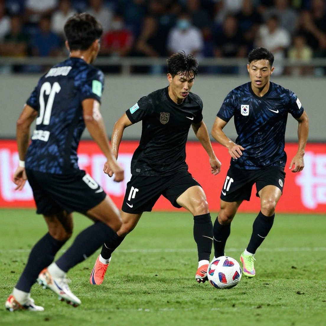 U23 Việt Nam trước U23 Philippines: Tỷ số 1-5 nói dối, và quả ném biên vẫn chưa được hóa giải