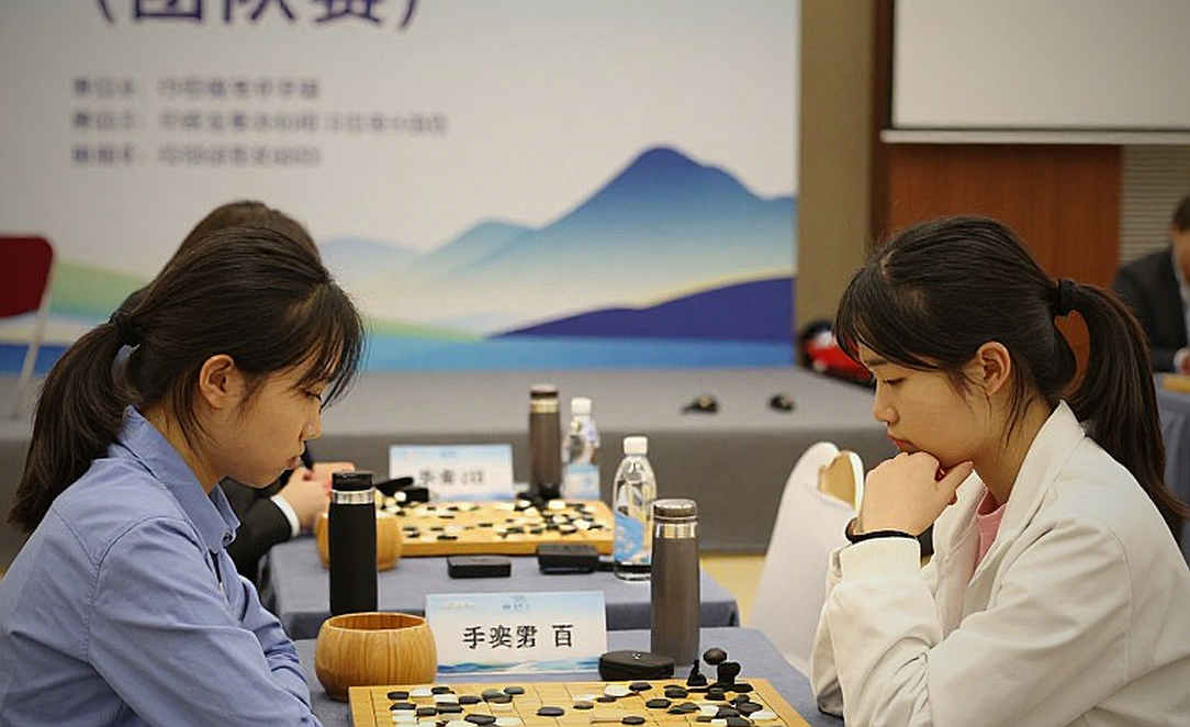 ChessBase tháng 8/2026: hai khóa chơi vị trí, một bản cập nhật Petrov và dấu hiệu bão hòa nội dung huấn luyện ChessBase tháng 8/2026: hai khóa chơi vị trí, một bản cập nhật Petrov và dấu hiệu bão hòa nội dung huấn luyện